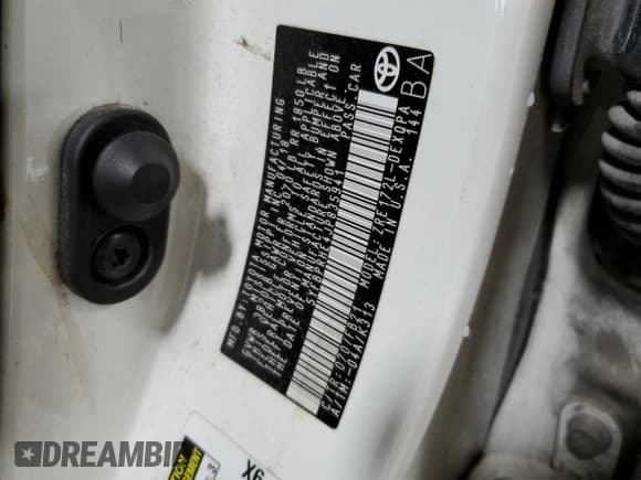 ✅ 2018 Toyota Corolla LE Eco • VIN: 5YFBPRHE4JP835941 • Lot: 72525224. Wystawiony na Copart z przebiegiem Nie podano. Bezpłatny archiwum sprzedaży aukcyjnych z USA i szczegółowy raport historii pojazdu na DreamBid. Zdjęcie 12.