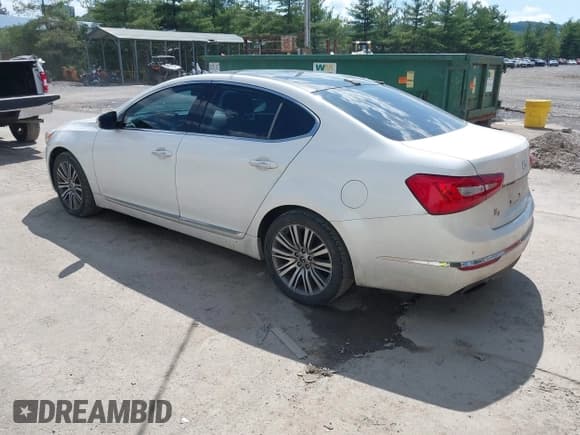 ✅ 2016 Kia Cadenza Premium • VIN: KNALN4D7XG5217952 • Lot: 42621423. Wystawiony na IAAI z przebiegiem 207 226 mil. Bezpłatny archiwum sprzedaży aukcyjnych z USA i szczegółowy raport historii pojazdu na DreamBid. Zdjęcie 3.