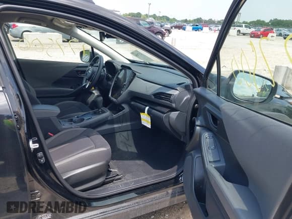 ✅ 2025 Subaru Crosstrek Premium • VIN: JF2GUHDC8S8222586 • Lot: 42579696. Listed on IAAI with 3,377 mi. Free auction sales archive from the USA and detailed vehicle history report at DreamBid. Image 5.