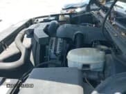 ✅ 2003 Chevrolet Suburban LT • VIN: 3GNEC16ZX3G334147 • Lot: 42150897. Listed on IAAI with 193,120 mi. Free auction sales archive from the USA and detailed vehicle history report at DreamBid. Image 19.