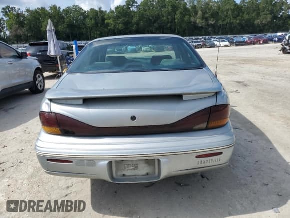 ✅ 1996 Pontiac Bonneville SE • VIN: 1G2HX52K2T4247807 • Lot: 63835225. Wystawiony na Copart z przebiegiem 96 130 mil. Bezpłatny archiwum sprzedaży aukcyjnych z USA i szczegółowy raport historii pojazdu na DreamBid. Zdjęcie 6.