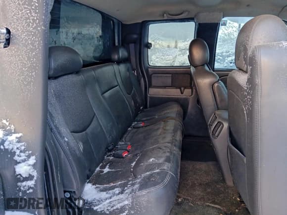 ✅ 2005 GMC Sierra 1500 SLT • VIN: 1GTEK19B15Z202584 • Лот: 94100465. Опубликован ранее на Copart с пробегом 206 580 миль. Бесплатный доступ к архиву аукционных продаж из США и подробный отчёт об истории автомобиля на DreamBid. Изображение 10.