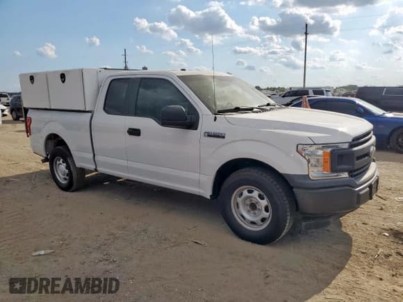 ✅ 2018 Ford F-150 XL • VIN: 1FTEX1C52JKD46586 • Lot: 81429735. Listed on Copart with 109,807 mi. Free auction sales archive from the USA and detailed vehicle history report at DreamBid. Image 4.