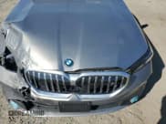 ✅ 2024 BMW i5 eDrive40 • VIN: WBY33FK01RCT10916 • Лот: 63098315. Опубликован ранее на Copart с пробегом Не указан. Бесплатный доступ к архиву аукционных продаж из США и подробный отчёт об истории автомобиля на DreamBid. Изображение 11.