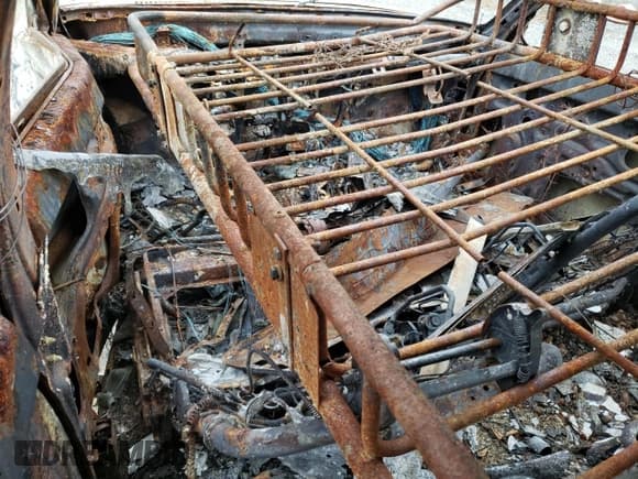 ✅ 1994 Toyota 4Runner • VIN: JT3VN39W3R0139394 • Лот: 63054225. Опубликован ранее на Copart с пробегом Не указан. Бесплатный доступ к архиву аукционных продаж из США и подробный отчёт об истории автомобиля на DreamBid. Изображение 8.