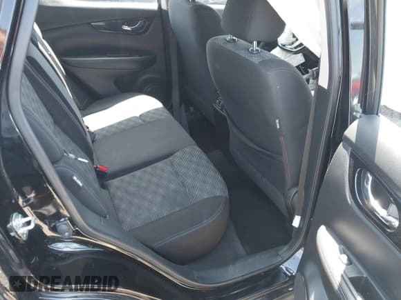 ✅ 2020 Nissan Rogue S • VIN: JN1BJ1CW4LW647758 • Lot: 42426799. Wystawiony na IAAI z przebiegiem 79 890 mil. Bezpłatny archiwum sprzedaży aukcyjnych z USA i szczegółowy raport historii pojazdu na DreamBid. Zdjęcie 8.