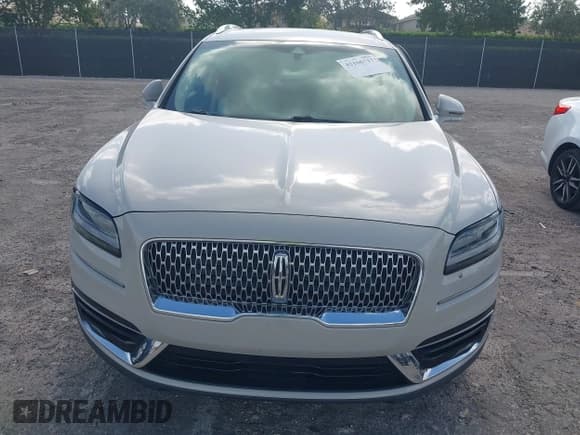 ✅ 2020 Lincoln Nautilus Standard • VIN: 2LMPJ6J95LBL09249 • Lot: 42106717. Wystawiony na IAAI z przebiegiem 33 243 mil. Bezpłatny archiwum sprzedaży aukcyjnych z USA i szczegółowy raport historii pojazdu na DreamBid. Zdjęcie 12.
