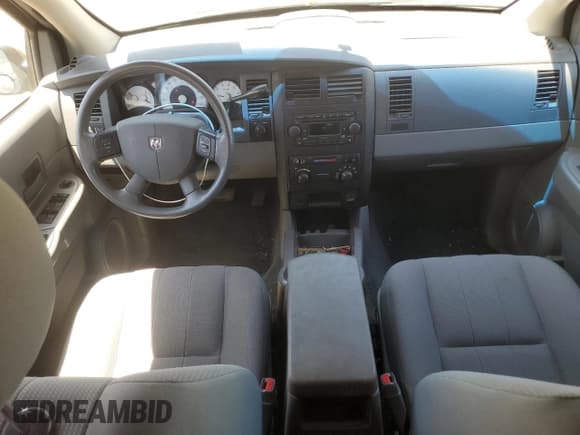 ✅ 2005 Dodge Durango SXT • VIN: 1D4HB38N25F552086 • Лот: 63787505. Опубликован ранее на Copart с пробегом 180 000 миль. Бесплатный доступ к архиву аукционных продаж из США и подробный отчёт об истории автомобиля на DreamBid. Изображение 8.