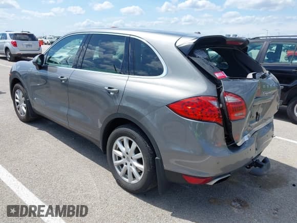 ✅ 2014 Porsche Cayenne • VIN: WP1AA2A2XELA91523 • Lot: 42538298. Wystawiony na IAAI z przebiegiem 67 001 mil. Bezpłatny archiwum sprzedaży aukcyjnych z USA i szczegółowy raport historii pojazdu na DreamBid. Zdjęcie 3.