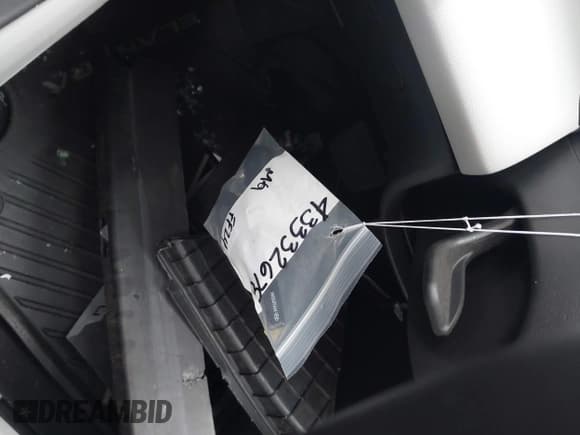 ✅ 2025 Hyundai Elantra Limited • VIN: KMHLP4DG6SU025659 • Лот: 43332678. Опубликован ранее на IAAI с пробегом 1 154 миль. Бесплатный доступ к архиву аукционных продаж из США и подробный отчёт об истории автомобиля на DreamBid. Изображение 18.