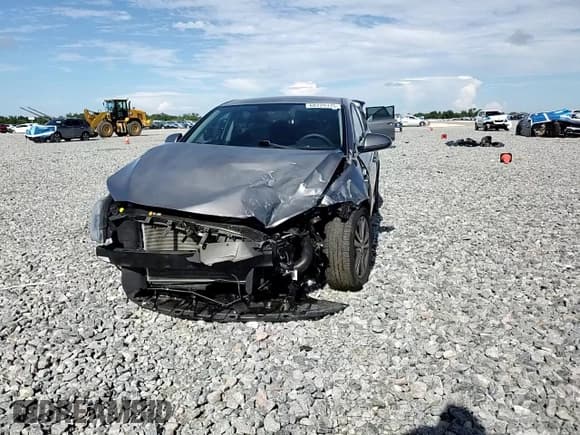 ✅ 2018 Hyundai Elantra SEL • VIN: 5NPD84LF6JH359732 • Lot: 68229315. Listed on Copart with 103,858 mi. Free auction sales archive from the USA and detailed vehicle history report at DreamBid. Image 13.