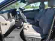 2017 Hyundai Elantra Limited z VIN 5NPD84LFXHH051215, wystawiony jako Copart lot #85354595 z przebiegiem 43 976 mil mil oraz Szkoda całkowita • Salvage title. Historia ofert i sprzedaży dostępna na DreamBid. Obrazek 7.