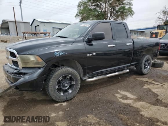 ✅ 2009 Dodge 1500 SLT • VIN: 1D3HB18P69S707942 • Lot: 57582415. Wystawiony na Copart z przebiegiem 225 034 mil. Bezpłatny archiwum sprzedaży aukcyjnych z USA i szczegółowy raport historii pojazdu na DreamBid. Zdjęcie 1.