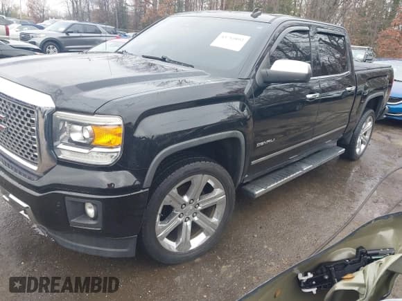 ✅ 2014 GMC Sierra 1500 Denali • VIN: 3GTU2WEJ0EG457054 • Lot: 43743892. Listed on IAAI with 115,647 mi. Free auction sales archive from the USA and detailed vehicle history report at DreamBid. Image 17.