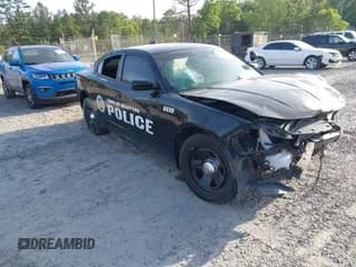 ✅ 2019 Dodge Charger Police • VIN: 2C3CDXAT0KH688698 • Lot: 42090480. Wystawiony na IAAI z przebiegiem 49 151 mil. Bezpłatny archiwum sprzedaży aukcyjnych z USA i szczegółowy raport historii pojazdu na DreamBid. Zdjęcie 1.
