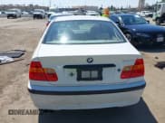 ✅ 2002 BMW 3 Series 325i • VIN: WBAEV33412PD00325 • Lot: 43284640. Listed on IAAI with 154,783 mi. Free auction sales archive from the USA and detailed vehicle history report at DreamBid. Image 16.