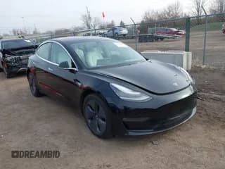 ✅ 2020 Tesla Model 3 Long Range • VIN: 5YJ3E1EB0LF795667 • Lot: 43779127. Wystawiony na IAAI z przebiegiem 80 264 mil. Bezpłatny archiwum sprzedaży aukcyjnych z USA i szczegółowy raport historii pojazdu na DreamBid. Zdjęcie 1.