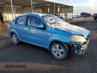 ✅ 2007 Chevrolet Aveo LS • VIN: KL1TD56647B145607 • Lot: 44903925. Wystawiony na Copart z przebiegiem 135 215 mil. Bezpłatny archiwum sprzedaży aukcyjnych z USA i szczegółowy raport historii pojazdu na DreamBid. Zdjęcie 4.