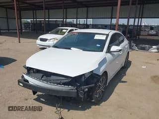 ✅ 2020 Hyundai Elantra SEL • VIN: 5NPD84LF6LH609523 • Lot: 43247283. Listed on IAAI with 66,466 mi. Free auction sales archive from the USA and detailed vehicle history report at DreamBid. Image 2.