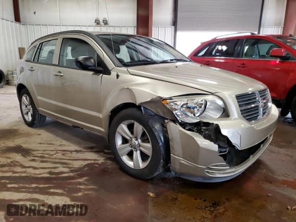 ✅ 2010 Dodge Caliber SXT • VIN: 1B3CB4HA2AD532129 • Лот: 56128244. Опубликован ранее на Copart с пробегом 130 771 миль. Бесплатный доступ к архиву аукционных продаж из США и подробный отчёт об истории автомобиля на DreamBid. Изображение 4.