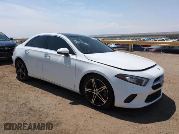 ✅ 2020 Mercedes-Benz A 220 • VIN: W1K3G4EB9LJ233101 • Lot: 68552845. Wystawiony na Copart z przebiegiem 16 202 mil. Bezpłatny archiwum sprzedaży aukcyjnych z USA i szczegółowy raport historii pojazdu na DreamBid. Zdjęcie 4.