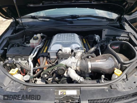 ✅ 2020 Jeep Grand Cherokee Trackhawk • VIN: 1C4RJFN90LC170702 • Lot: 67568655. Wystawiony na Copart z przebiegiem 21 716 mil. Bezpłatny archiwum sprzedaży aukcyjnych z USA i szczegółowy raport historii pojazdu na DreamBid. Zdjęcie 12.