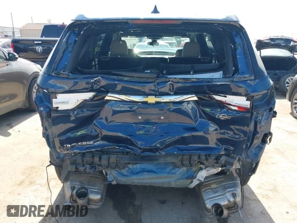 ✅ 2023 Chevrolet Traverse LS • VIN: 1GNERFKW3PJ171353 • Lot: 43230525. Wystawiony na IAAI z przebiegiem 47 401 mil. Bezpłatny archiwum sprzedaży aukcyjnych z USA i szczegółowy raport historii pojazdu na DreamBid. Zdjęcie 17.