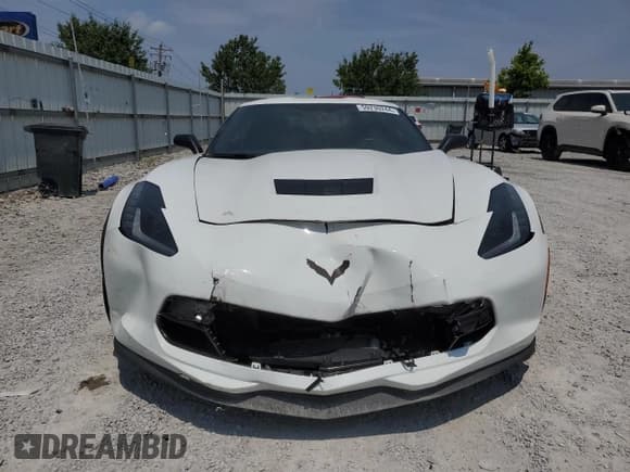 ✅ 2017 Chevrolet Corvette Grand Sport 3LT • VIN: 1G1YZ2D76H5106617 • Lot: 59230244. Wystawiony na Copart z przebiegiem 51 883 mil. Bezpłatny archiwum sprzedaży aukcyjnych z USA i szczegółowy raport historii pojazdu na DreamBid. Zdjęcie 5.