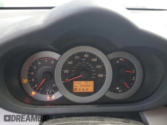 ✅ 2006 Toyota RAV4 Limited • VIN: JTMZK31V965001382 • Лот: 66522685. Опубликован ранее на Copart с пробегом 223 201 миль. Бесплатный доступ к архиву аукционных продаж из США и подробный отчёт об истории автомобиля на DreamBid. Изображение 9.