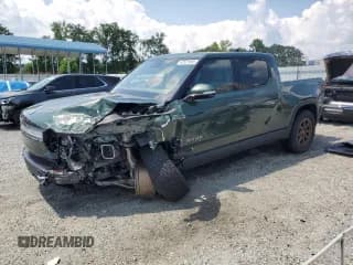 ✅ 2023 Rivian R1T Adventure • VIN: 7FCTGBAA2PN027655 • Lot: 62521585. Wystawiony na Copart z przebiegiem 18 365 mil. Bezpłatny archiwum sprzedaży aukcyjnych z USA i szczegółowy raport historii pojazdu na DreamBid. Zdjęcie 1.