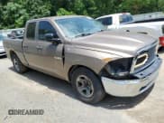 ✅ 2009 Dodge 1500 SLT • VIN: 1D3HB18PX9S759851 • Lot: 61210015. Wystawiony na Copart z przebiegiem 123 279 mil. Bezpłatny archiwum sprzedaży aukcyjnych z USA i szczegółowy raport historii pojazdu na DreamBid. Zdjęcie 4.