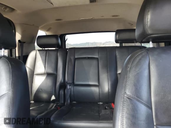 ✅ 2009 GMC Yukon SLT 4SB • VIN: 1GKFK33009R202822 • Лот: 63786755. Опубликован ранее на Copart с пробегом 197 235 миль. Бесплатный доступ к архиву аукционных продаж из США и подробный отчёт об истории автомобиля на DreamBid. Изображение 10.