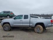 ✅ 2017 Toyota Tacoma SR5 • VIN: 5TFSZ5AN1HX072026 • Lot: 41793314. Wystawiony na IAAI z przebiegiem 76 975 mil. Bezpłatny archiwum sprzedaży aukcyjnych z USA i szczegółowy raport historii pojazdu na DreamBid. Zdjęcie 14.