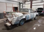 ✅ 1982 Datsun 720 • VIN: JN6MD01S7CW103064 • Lot: 41831434. Wystawiony na IAAI z przebiegiem 175 954 mil. Bezpłatny archiwum sprzedaży aukcyjnych z USA i szczegółowy raport historii pojazdu na DreamBid. Zdjęcie 4.