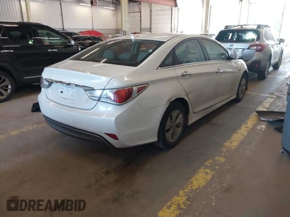 ✅ 2013 Hyundai Sonata Limited • VIN: KMHEC4A46DA089820 • Лот: 42151355. Опубликован ранее на IAAI с пробегом 134 827 миль. Бесплатный доступ к архиву аукционных продаж из США и подробный отчёт об истории автомобиля на DreamBid. Изображение 4.