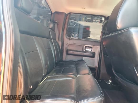 ✅ 2005 Ford F-150 XLT • VIN: 1FTPW14565KE94207 • Lot: 71056235. Wystawiony na Copart z przebiegiem Nie podano. Bezpłatny archiwum sprzedaży aukcyjnych z USA i szczegółowy raport historii pojazdu na DreamBid. Zdjęcie 10.