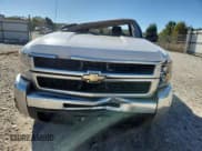 ✅ 2009 Chevrolet Silverado 2500HD Work Truck • VIN: 1GCHC44K49E130957 • Лот: 90856925. Опубликован ранее на Copart с пробегом 231 094 миль. Бесплатный доступ к архиву аукционных продаж из США и подробный отчёт об истории автомобиля на DreamBid. Изображение 5.