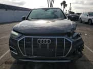✅ 2023 Audi Q5 Premium • VIN: WA1ABAFYXP2014370 • Lot: 66169905. Wystawiony na Copart z przebiegiem 34 594 mil. Bezpłatny archiwum sprzedaży aukcyjnych z USA i szczegółowy raport historii pojazdu na DreamBid. Zdjęcie 5.