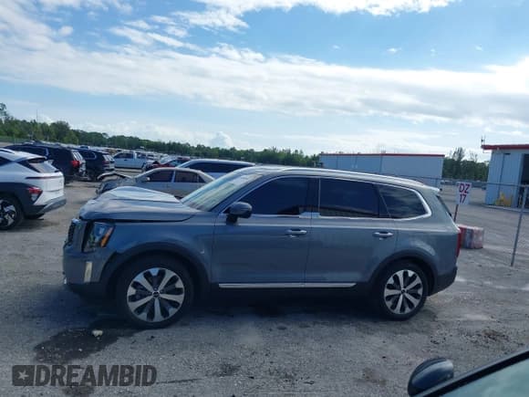 ✅ 2022 Kia Telluride EX • VIN: 5XYP34HC5NG312800 • Lot: 43560844. Wystawiony na IAAI z przebiegiem 31 164 mil. Bezpłatny archiwum sprzedaży aukcyjnych z USA i szczegółowy raport historii pojazdu na DreamBid. Zdjęcie 14.