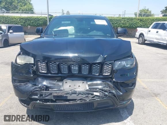 ✅ 2018 Jeep Grand Cherokee Altitude • VIN: 1C4RJEAG2JC428536 • Lot: 42472960. Wystawiony na IAAI z przebiegiem 74 631 mil. Bezpłatny archiwum sprzedaży aukcyjnych z USA i szczegółowy raport historii pojazdu na DreamBid. Zdjęcie 12.