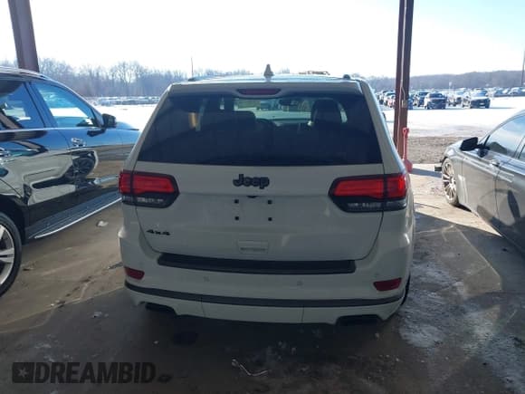 ✅ 2020 Jeep Grand Cherokee Overland • VIN: 1C4RJFCG4LC158425 • Lot: 41386418. Listed on IAAI with 86,012 mi. Free auction sales archive from the USA and detailed vehicle history report at DreamBid. Image 16.