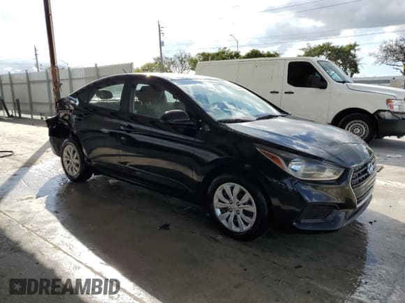✅ 2018 Hyundai Accent SE • VIN: 3KPC24A35JE031812 • Лот: 85754994. Опубликован ранее на Copart с пробегом 39 772 миль. Бесплатный доступ к архиву аукционных продаж из США и подробный отчёт об истории автомобиля на DreamBid. Изображение 4.