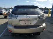 ✅ 2006 Lexus RX 400h • VIN: JTJGW31U660001434 • Lot: 71072265. Wystawiony na Copart z przebiegiem 208 685 mil. Bezpłatny archiwum sprzedaży aukcyjnych z USA i szczegółowy raport historii pojazdu na DreamBid. Zdjęcie 6.