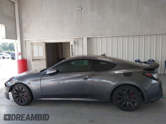 ✅ 2015 Hyundai Genesis Coupe 3.8L Base • VIN: KMHHU6KJ2FU130522 • Lot: 43357041. Listed on IAAI with 111,285 mi. Free auction sales archive from the USA and detailed vehicle history report at DreamBid. Image 14.