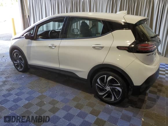 ✅ 2023 Chevrolet Bolt EV 2LT • VIN: 1G1FX6S05P4185793 • Lot: 69108564. Wystawiony na Copart z przebiegiem 11 895 mil. Bezpłatny archiwum sprzedaży aukcyjnych z USA i szczegółowy raport historii pojazdu na DreamBid. Zdjęcie 2.