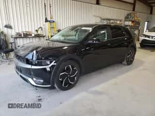 2023 Hyundai Ioniq 5 SE z VIN KM8KMDAF5PU160347, wystawiony jako Copart lot #59949344 z przebiegiem 2 665 mil mil oraz Szkoda całkowita • Salvage title. Historia ofert i sprzedaży dostępna na DreamBid. Obrazek 1.