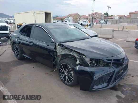 2023 Toyota Camry SE Nightshade с VIN 4T1T11AK0PU811053, выставлен на аукционе IAAI как лот 43381089 с пробегом 45 518 миль миль и . История ставок и продаж доступна на DreamBid. Изображение 1.