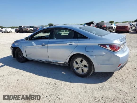 ✅ 2012 Hyundai Sonata Hybrid • VIN: KMHEC4A44CA038461 • Lot: 73810014. Listed on Copart with 109,219 mi. Free auction sales archive from the USA and detailed vehicle history report at DreamBid. Image 2.