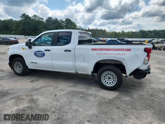 2021 Chevrolet Silverado 1500 Work Truck z VIN 1GCRWAEF9MZ158881, wystawiony jako Copart lot #64322985 z przebiegiem 78 552 mil mil oraz Czysty tytuł • Clean title. Historia ofert i sprzedaży dostępna na DreamBid. Obrazek 2.