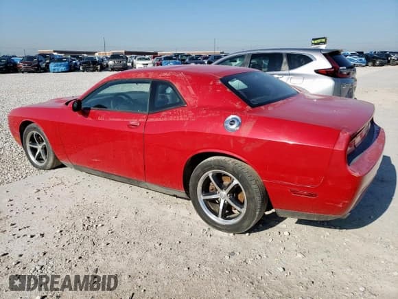 ✅ 2012 Dodge Challenger SXT • VIN: 2C3CDYAG9CH291291 • Lot: 48974425. Wystawiony na Copart z przebiegiem 139 441 mil. Bezpłatny archiwum sprzedaży aukcyjnych z USA i szczegółowy raport historii pojazdu na DreamBid. Zdjęcie 2.